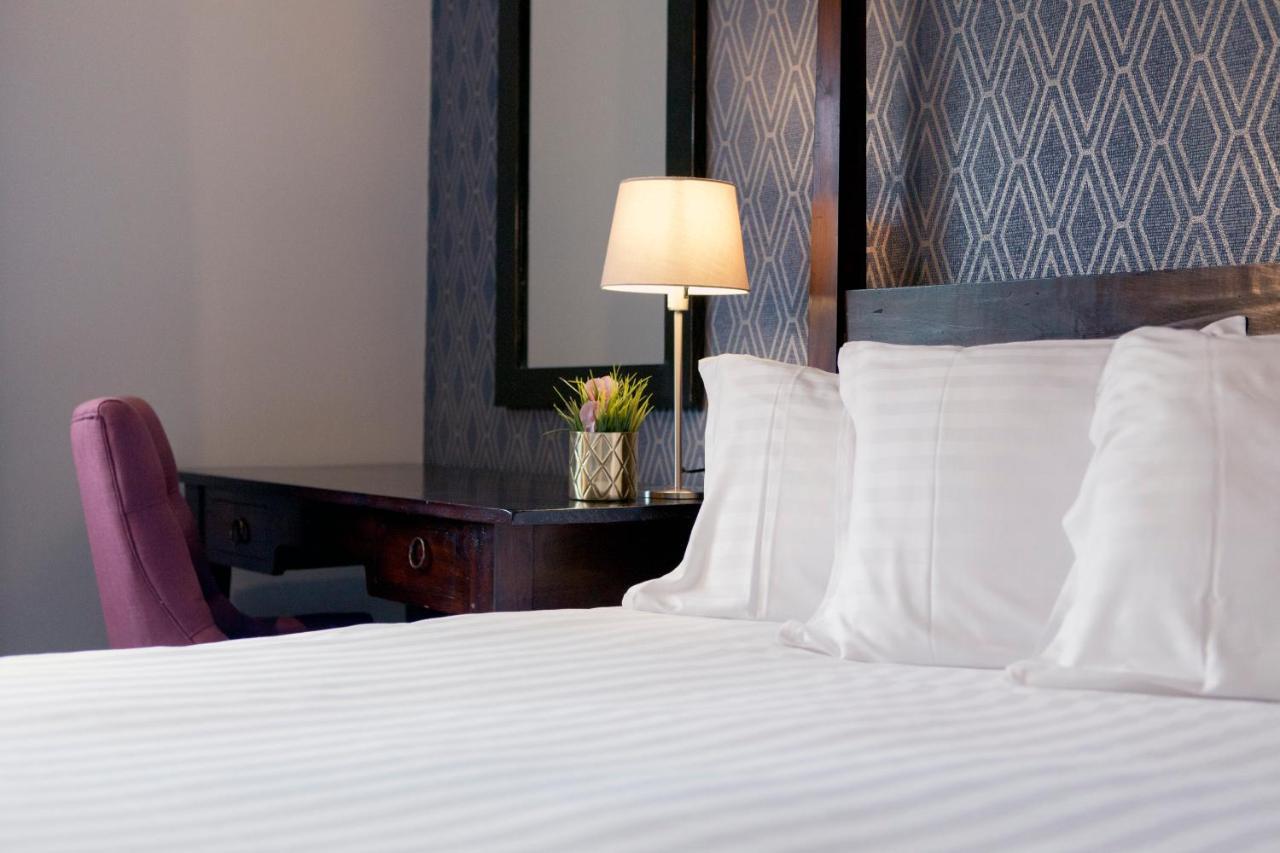Asperion Hillside Hotel Guildford Ngoại thất bức ảnh